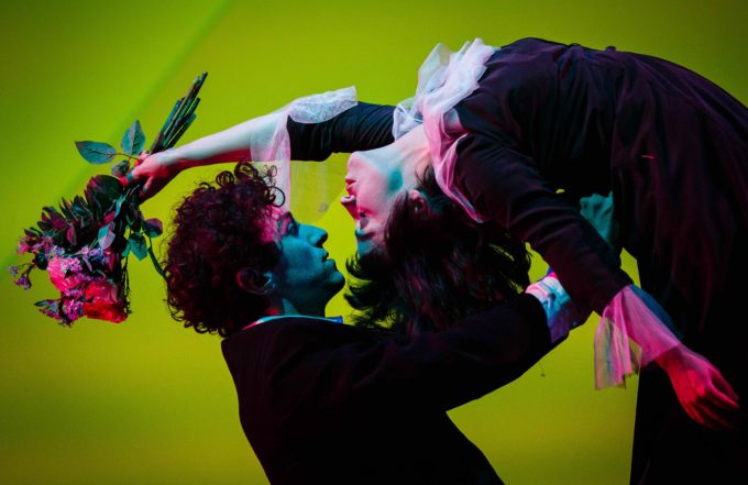 Flying Lovers Web